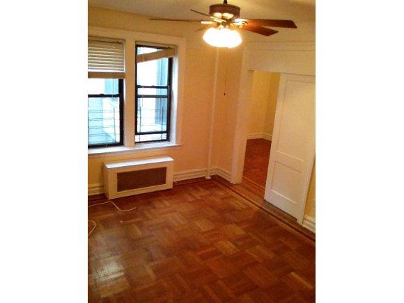 7825 4 Ave Bay Ridge 11209 New York photo
