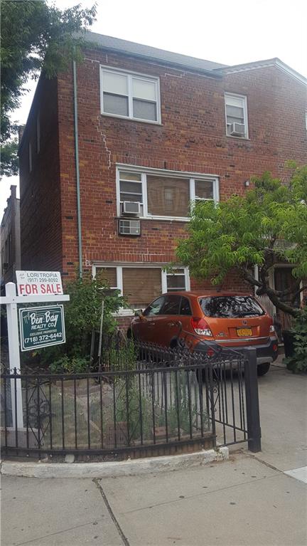 1984 70 Bensonhurst 11204 New York photo