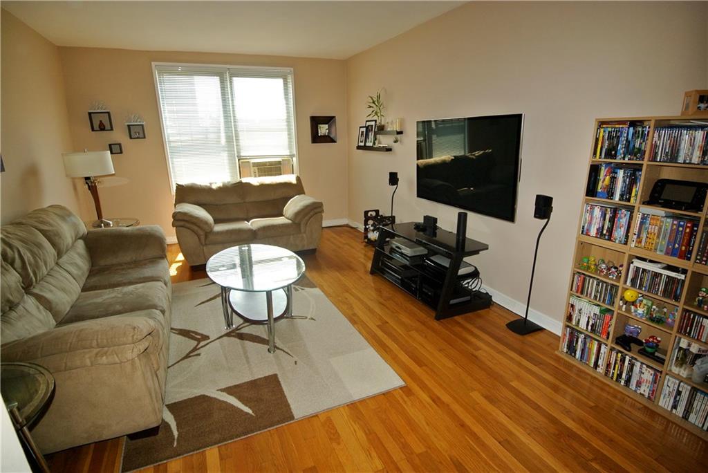 9902 3 Bay Ridge 11209 New York photo