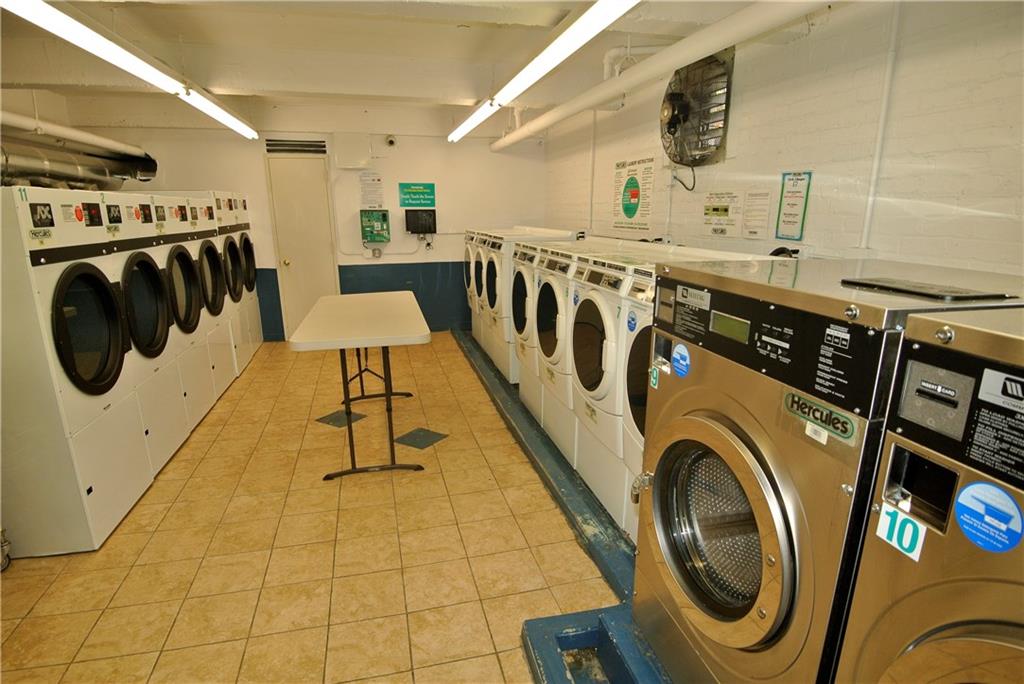 9902 3 Bay Ridge 11209 New York photo