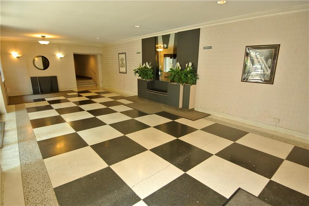 9902 3 Bay Ridge 11209 New York photo