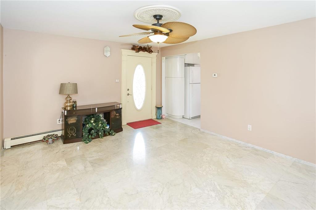 35 Canton Gerritsen Beach 11229 New York photo