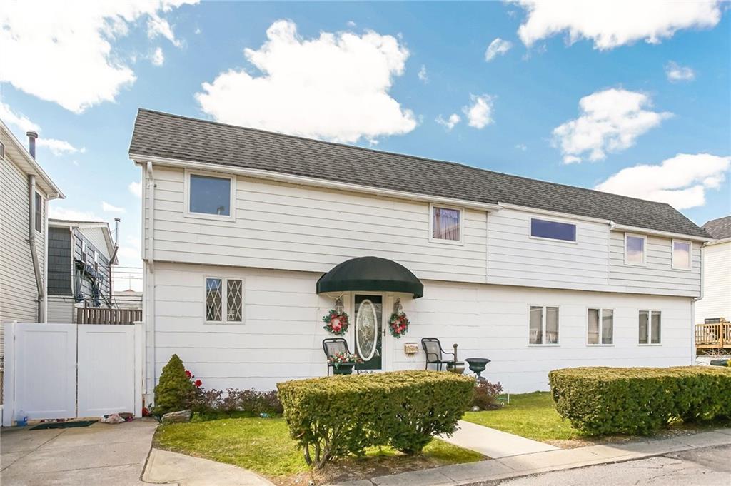 35 Canton Gerritsen Beach 11229 New York photo