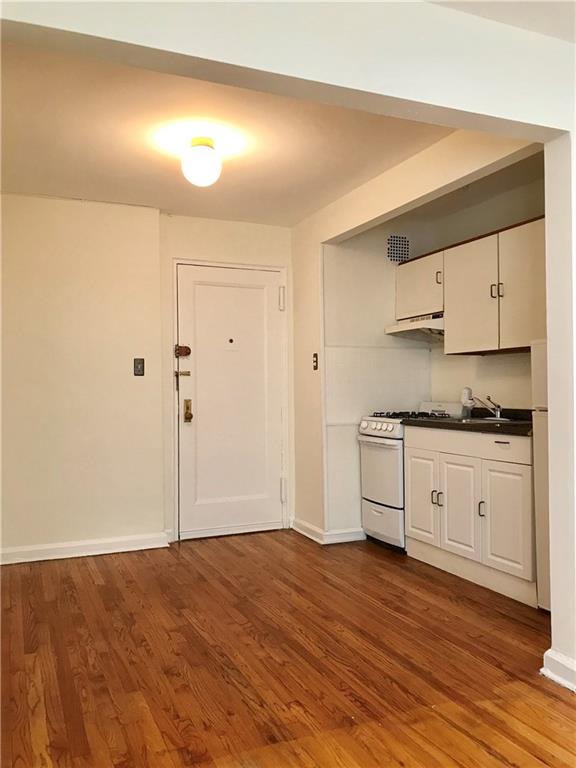 25 Oliver Bay Ridge 11209 New York photo