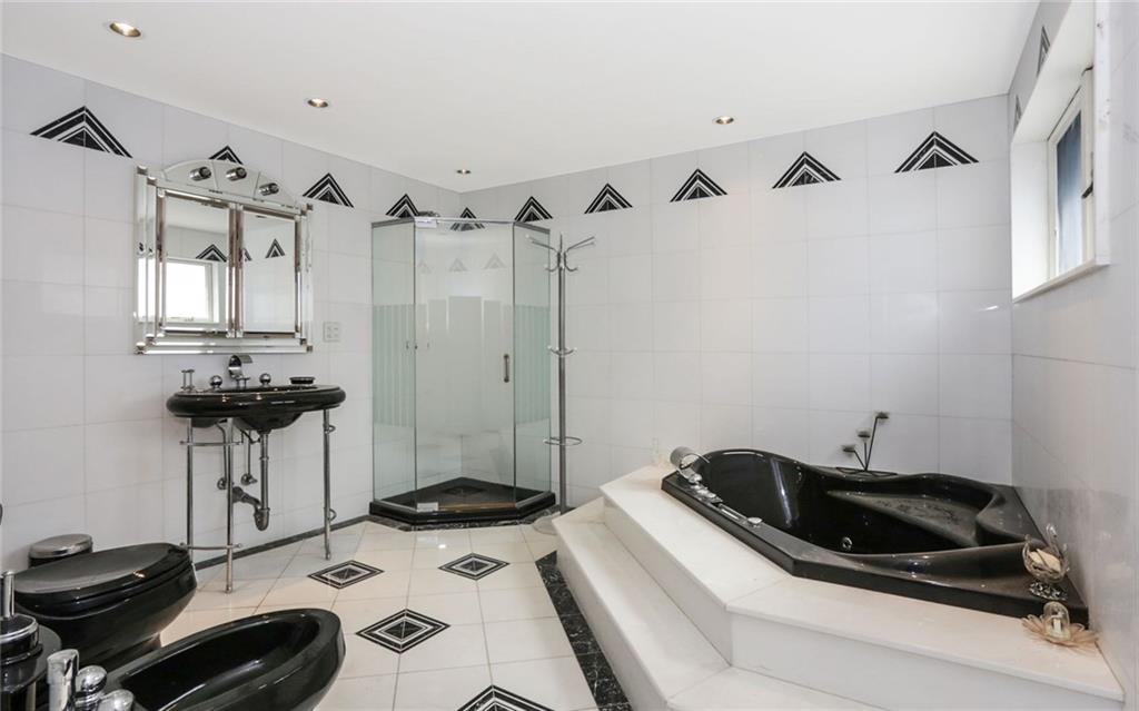 1237 83 Dyker Heights 11228 New York photo