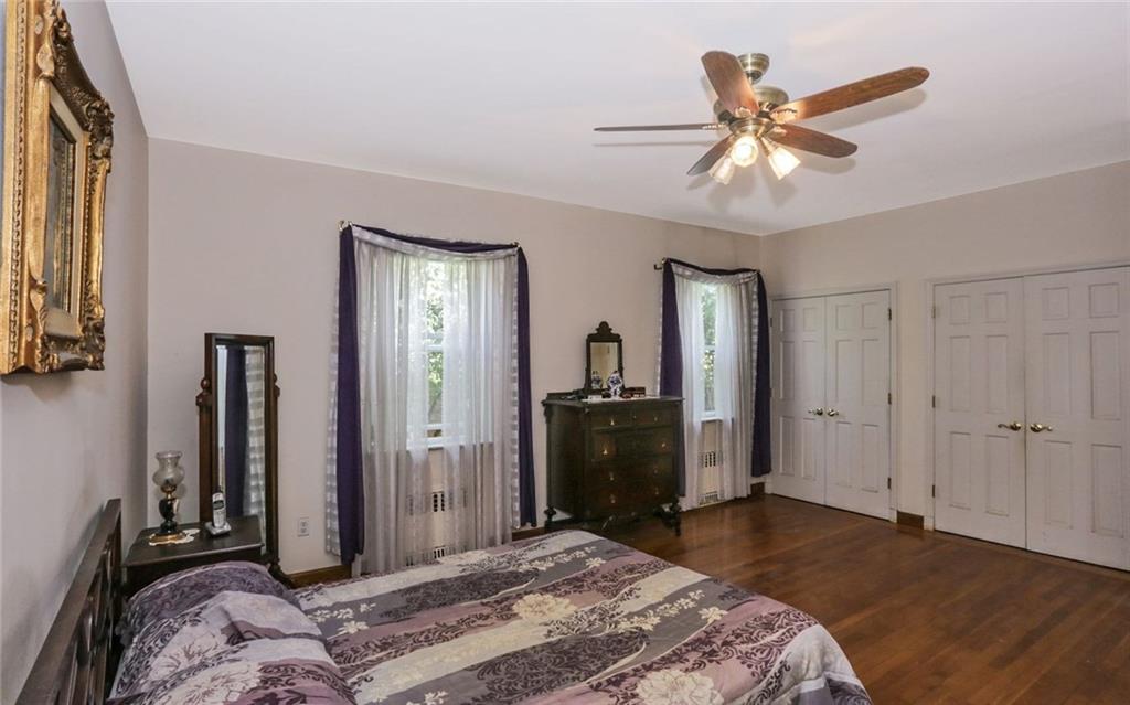 1237 83 Dyker Heights 11228 New York photo