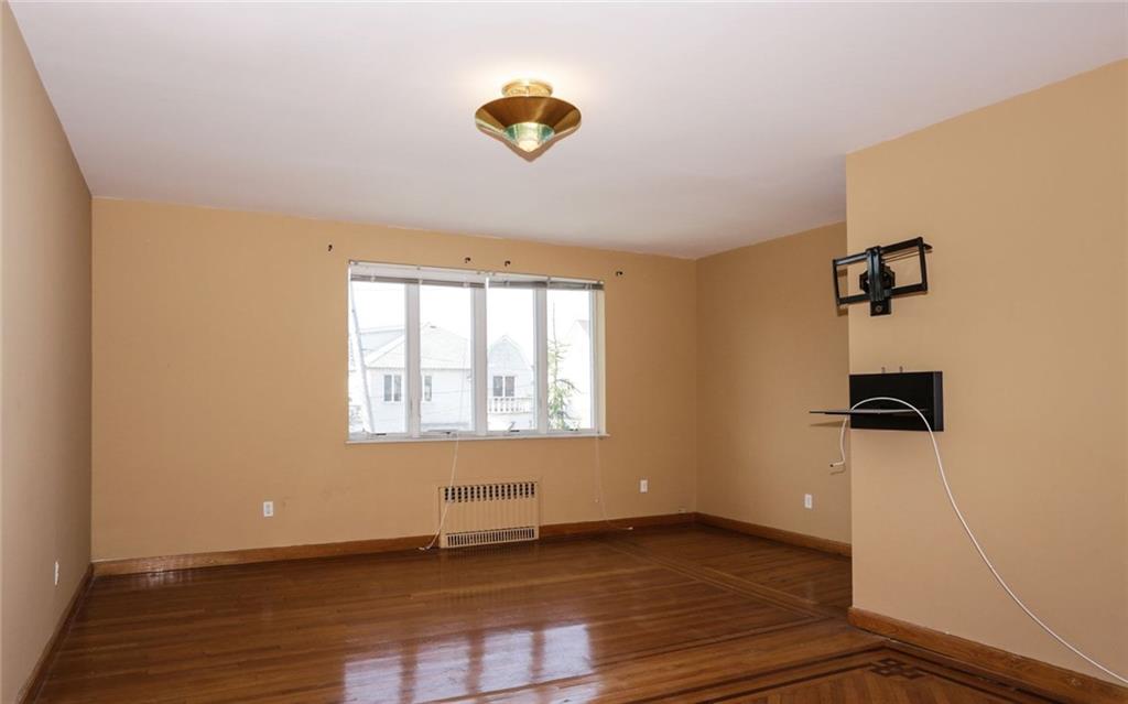 1237 83 Dyker Heights 11228 New York photo