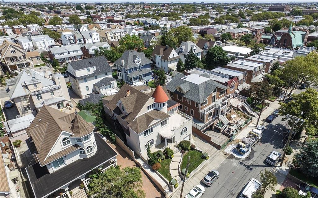 1237 83 Dyker Heights 11228 New York photo