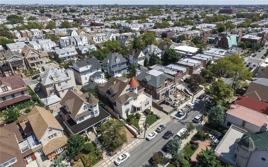 1237 83 Dyker Heights 11228 New York photo