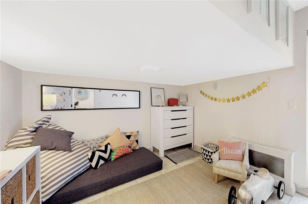 185 India Greenpoint 11222 New York photo