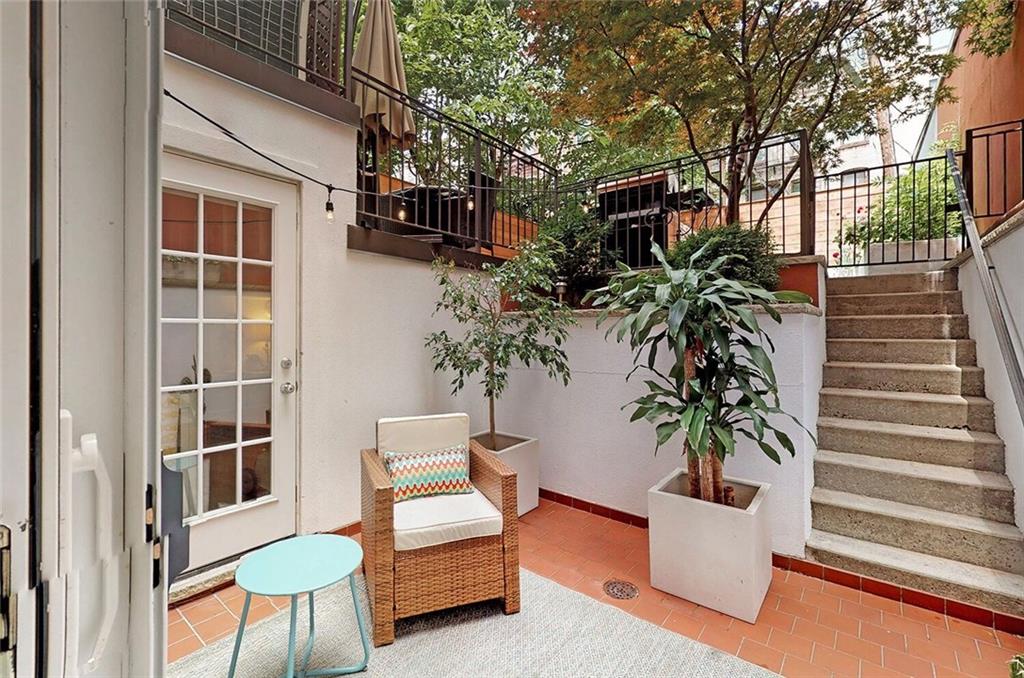 185 India Greenpoint 11222 New York photo