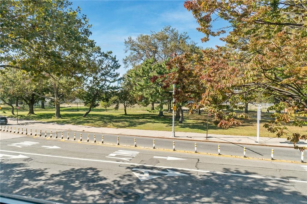 1009 Shore Dyker Heights 11228 New York photo