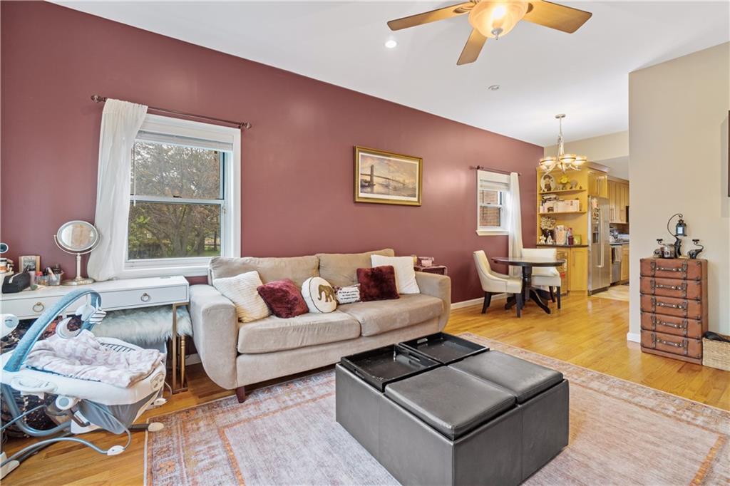 1009 Shore Dyker Heights 11228 New York photo