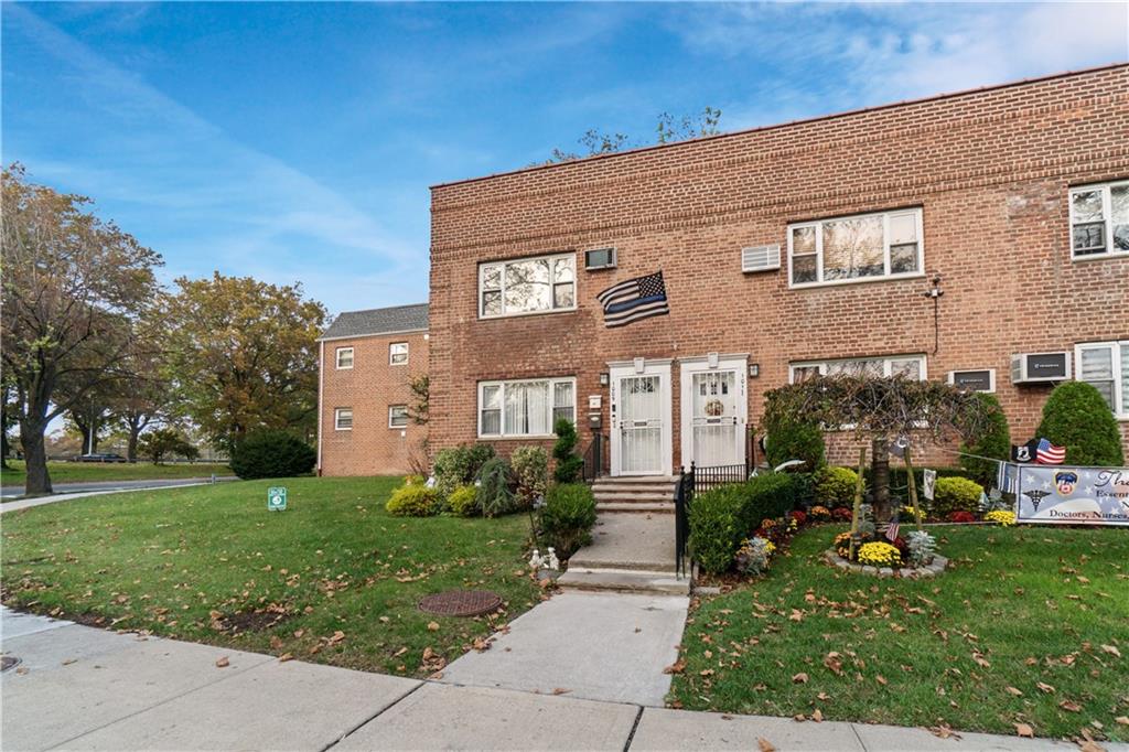 1009 Shore Dyker Heights 11228 New York photo