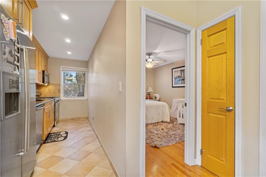 1009 Shore Dyker Heights 11228 New York photo