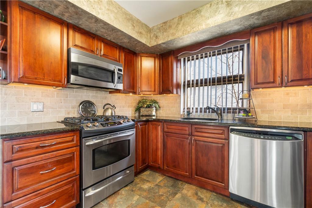 262 Brookfield Great Kill 10308 New York photo