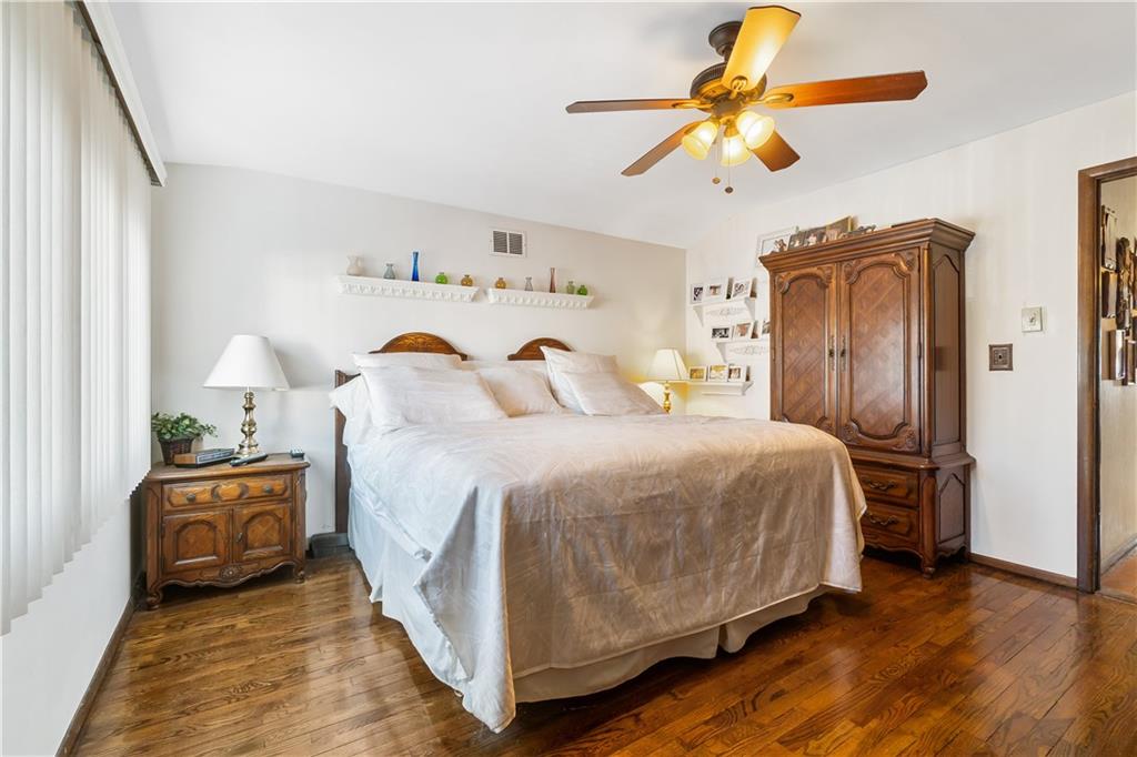 262 Brookfield Great Kill 10308 New York photo