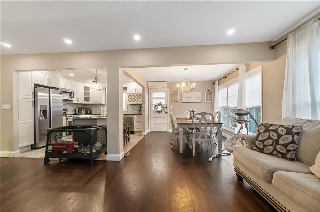 103 Monticello Great Kill 10308 New York photo