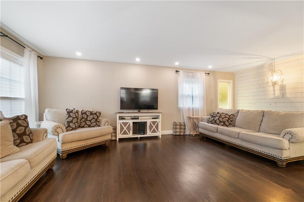 103 Monticello Great Kill 10308 New York photo