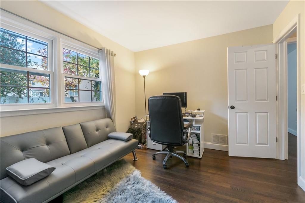 103 Monticello Great Kill 10308 New York photo