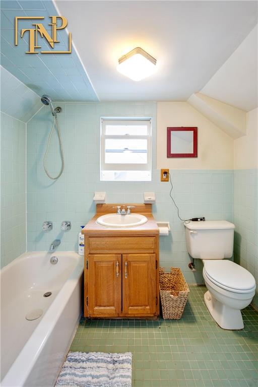 51 Amherst Manhattan Beach 11235 New York photo