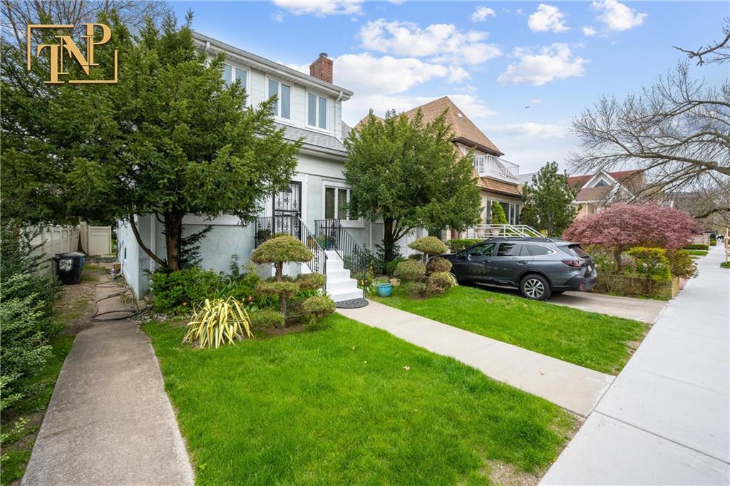 51 Amherst Manhattan Beach 11235 New York photo