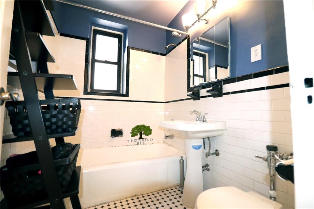 2601 Glenwood Flatbush 11210 New York photo