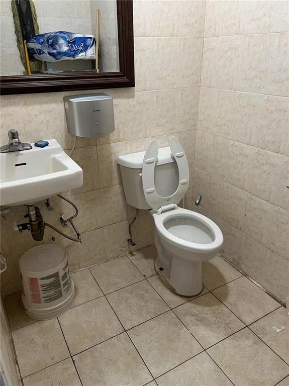 6607 11th Dyker Heights 11219 New York photo