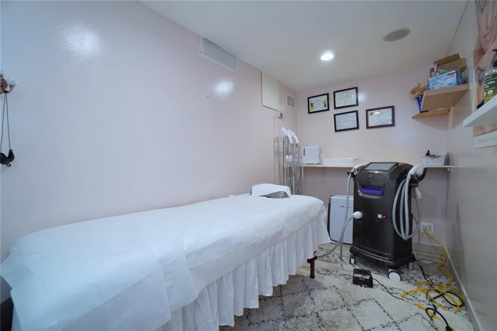 7306 13th Dyker Heights 11228 New York photo