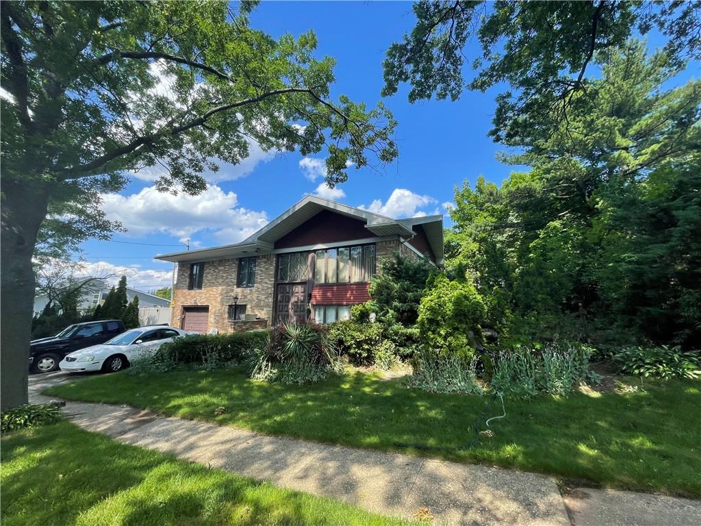 245 LaGuardia Lower Todt Hill 10314 New York photo
