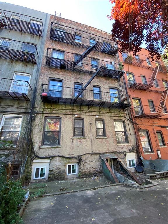 543 49th Sunset Park 11220 New York photo