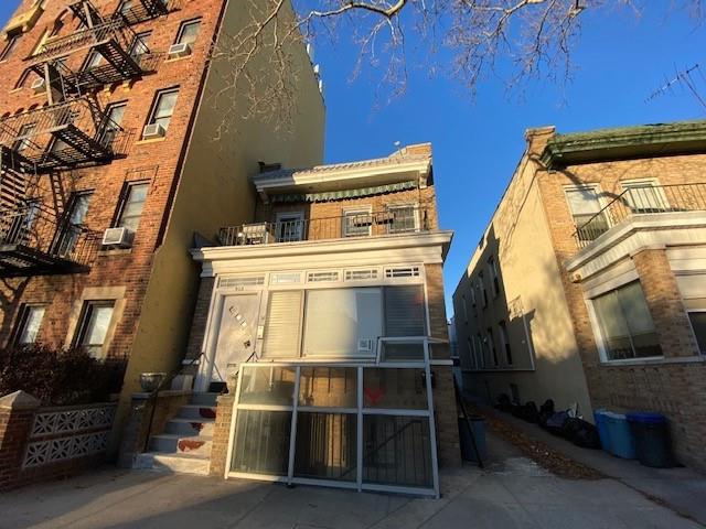 313 81st Bay Ridge 11209 New York photo