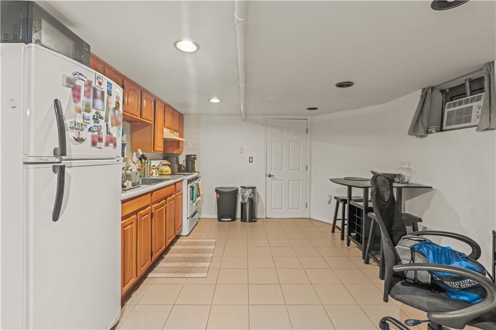 1768 West 11th Gravesend 11223 New York photo