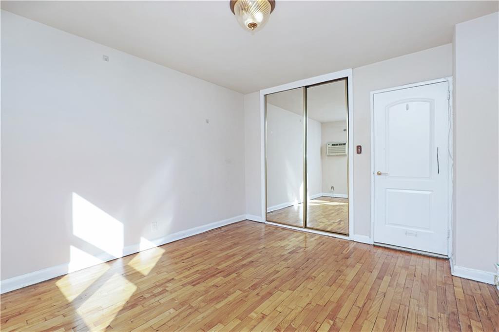 1557 Independence Dyker Heights 11228 New York photo