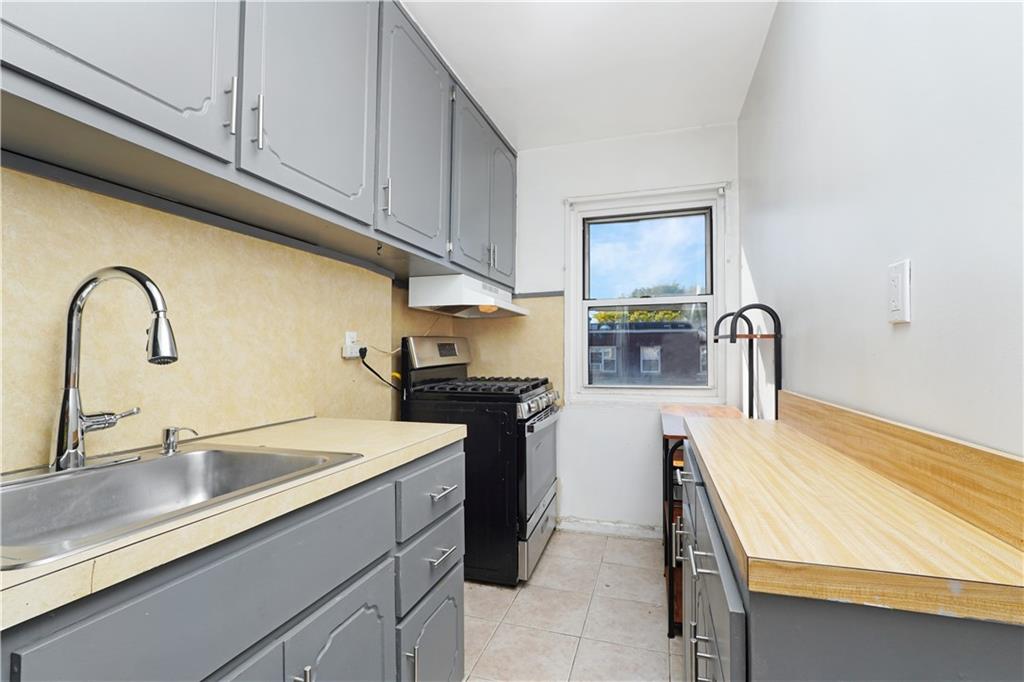 1557 Independence Dyker Heights 11228 New York photo