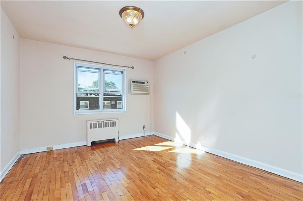 1557 Independence Dyker Heights 11228 New York photo