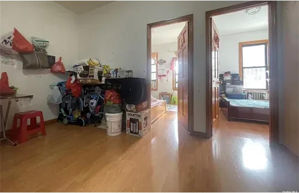 740 54th Sunset Park 11220 New York photo