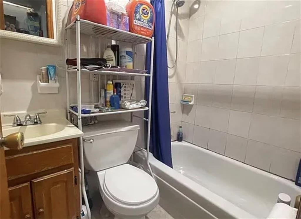 740 54th Sunset Park 11220 New York photo