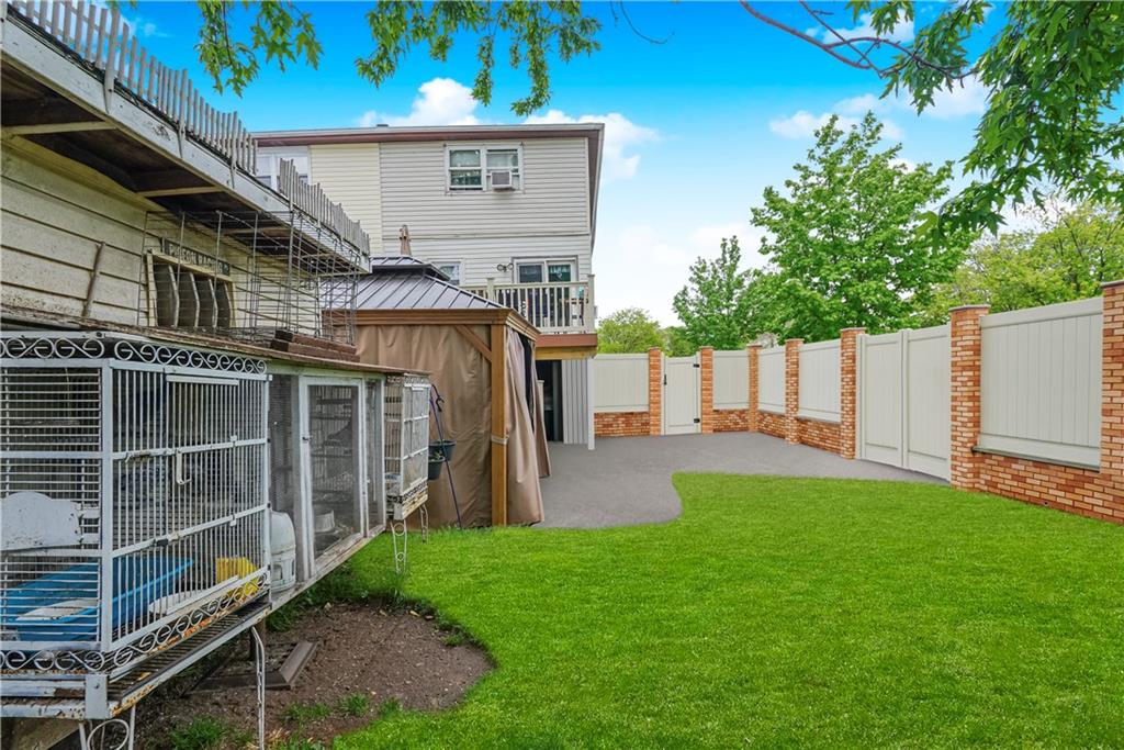 538 Naughton Dongan Hills-Below Hylan 10305 New York photo