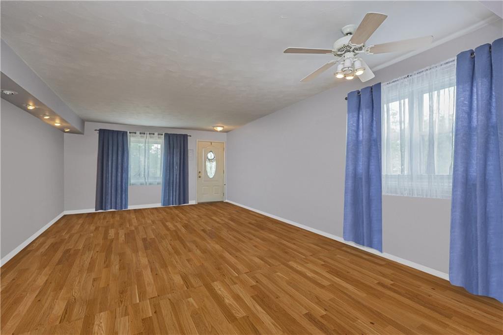 538 Naughton Dongan Hills-Below Hylan 10305 New York photo