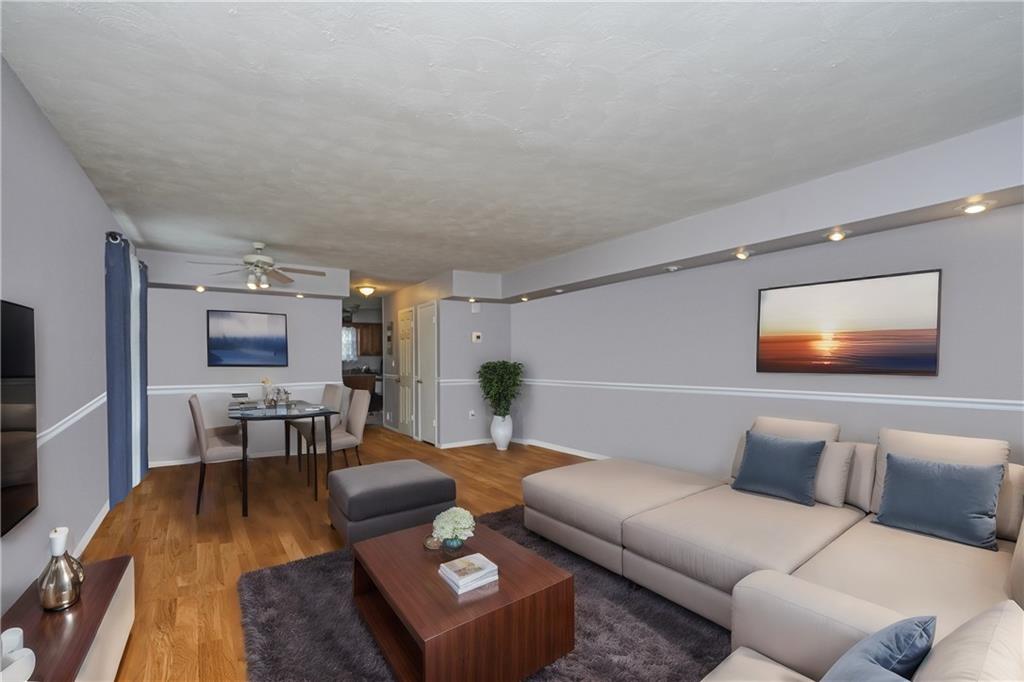 538 Naughton Dongan Hills-Below Hylan 10305 New York photo