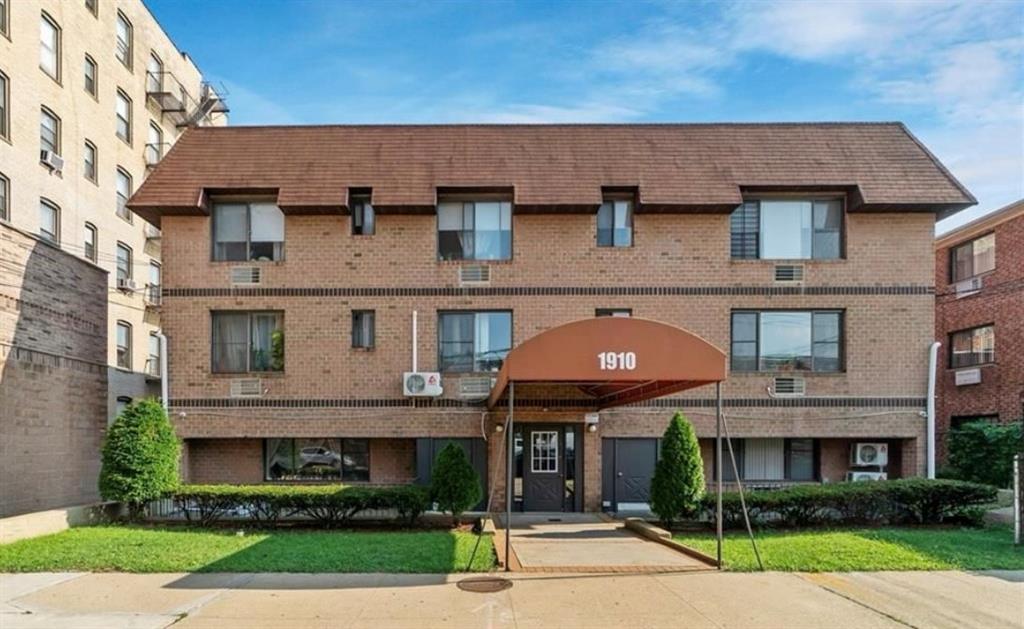 1910 Avenue V Sheepshead Bay 11229 New York photo