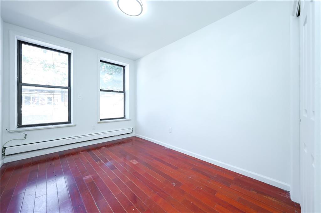 190 Avenue U Gravesend 11223 New York photo