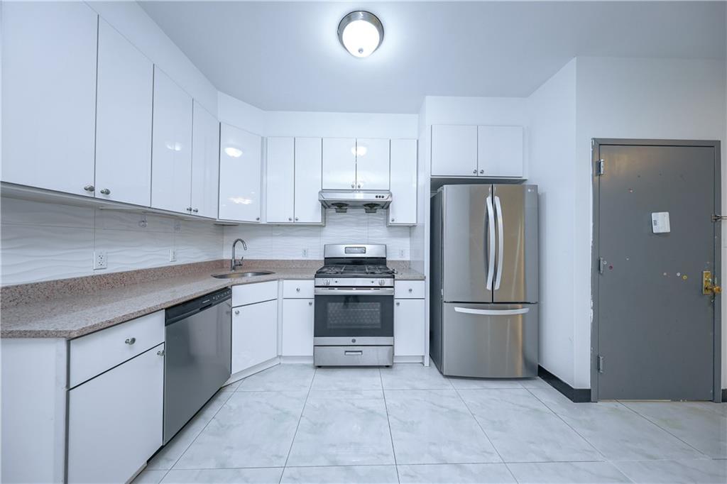 190 Avenue U Gravesend 11223 New York photo