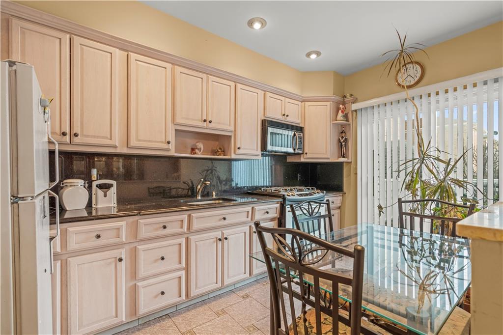 7211 19th Bensonhurst 11204 New York photo