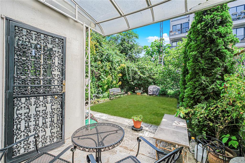 260 Covert Bushwick 11207 New York photo