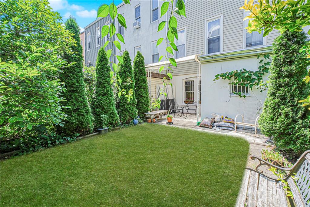260 Covert Bushwick 11207 New York photo