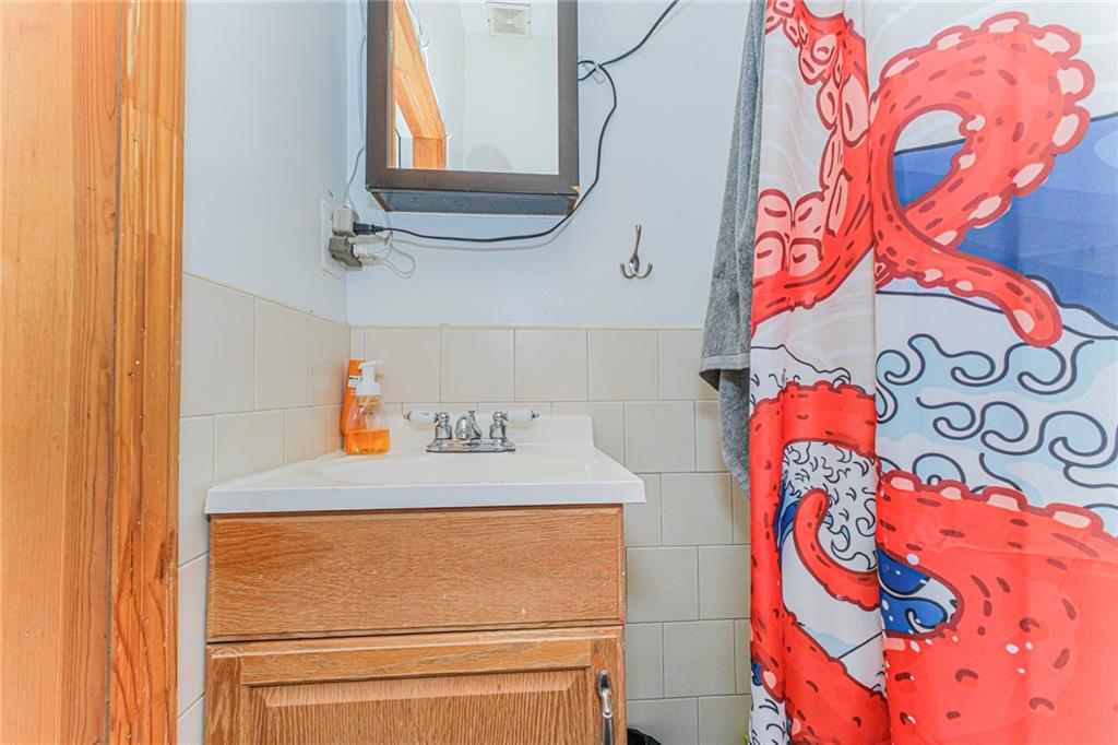 260 Covert Bushwick 11207 New York photo