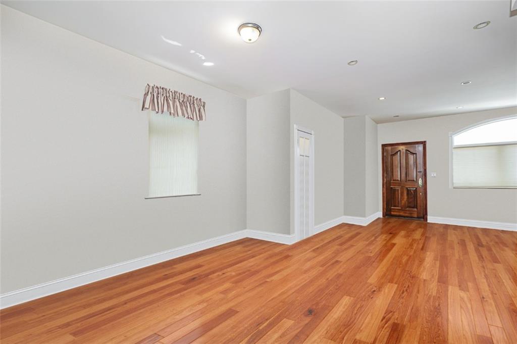 1409 74th Dyker Heights 11228 New York photo