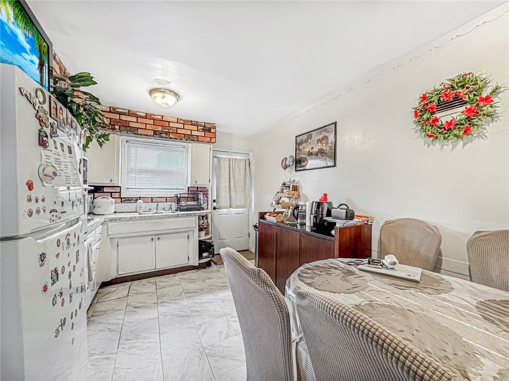 16 Knapp Bulls Head 10314 New York photo